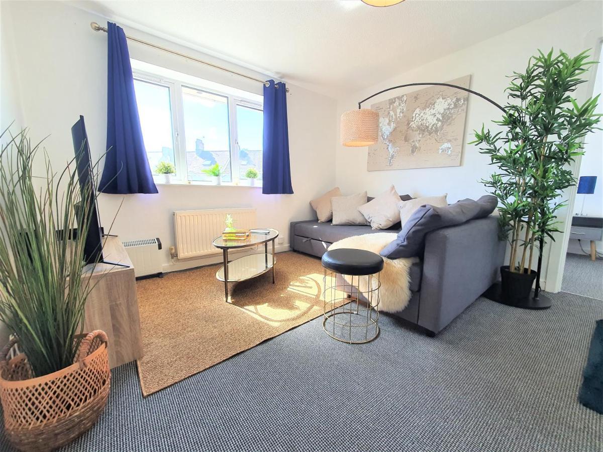 Thesiger Court Apartments - Free Private Parking - By Property Promise Cardiff Exterior foto